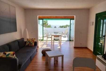 Fantástico apartamento en Las Coronas, gran terraza con vistas al mar y recién reformado completamente Costa Teguise Exterior foto